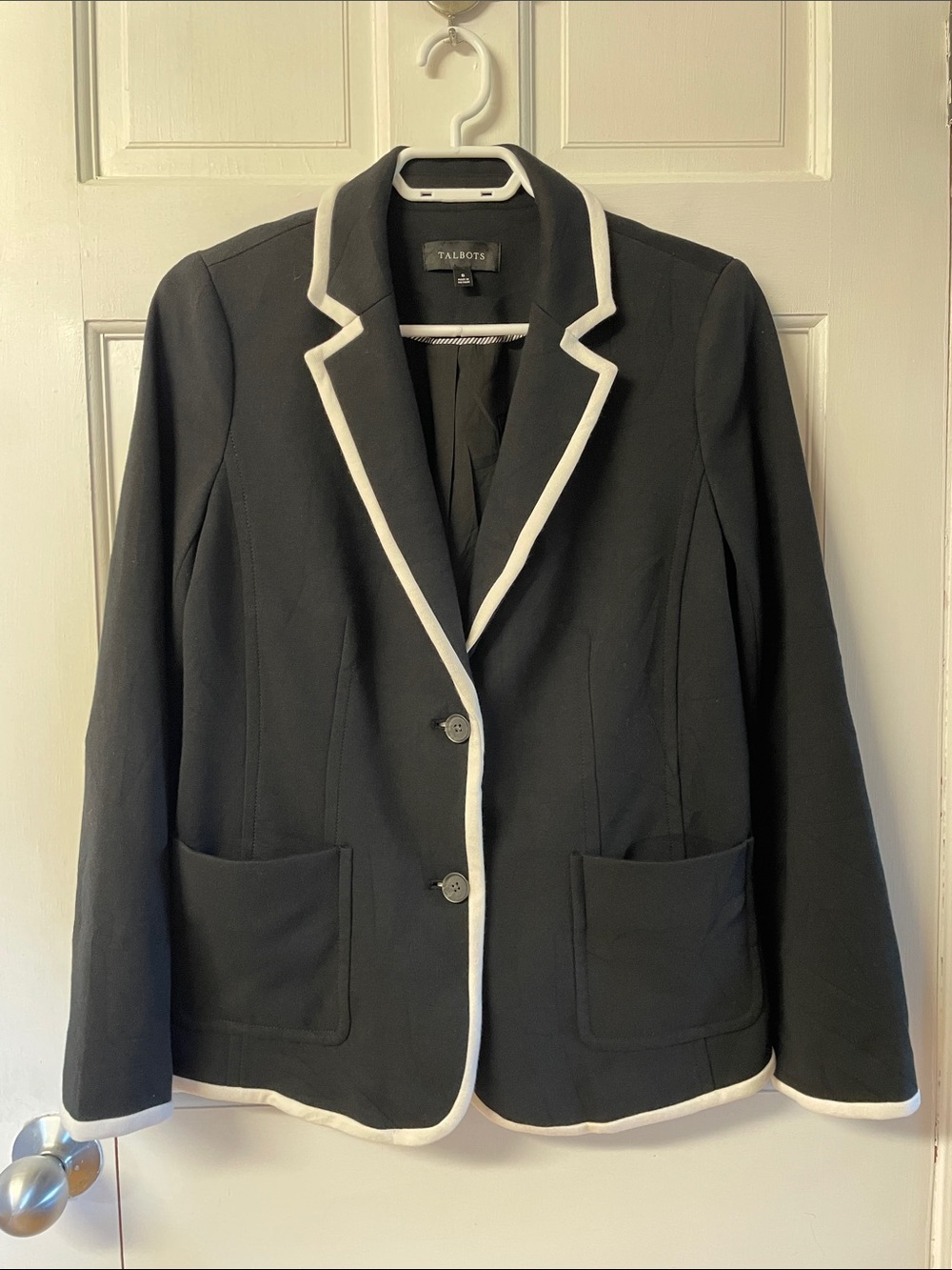 Talbots pique knit blazer 2 button piped black with white trim women’s size 8 - Picture 3 of 16